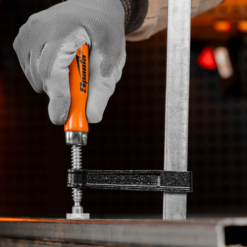 Струбцина F-образная, 300 х 120 мм Sparta по ценам производителя в Воронеже с доставкой по всей России