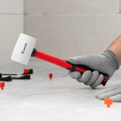 Киянка резиновая, 225 г, белая резина, фибергласовая рукоятка Matrix по ценам производителя в Воронеже с доставкой по всей России