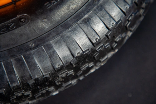 Колесо пневматическое резиновое 387 мм 4.00-8 (подшипник 12 мм) по ценам производителя в Воронеже с доставкой по всей России