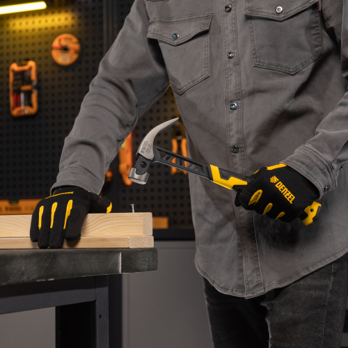 Молоток-гвоздодер 450 г, цельнокованый,боек с магнитом, двухкомп. обрезин. рук-ка Denzel по ценам производителя в Воронеже с доставкой по всей России