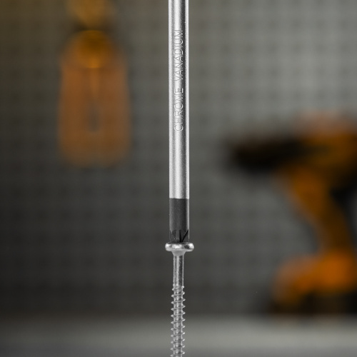 Отвертка PZ2x100 мм, CrV, трехкомпонентная рукоятка Denzel по ценам производителя в Воронеже с доставкой по всей России