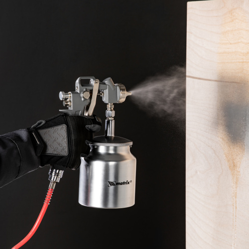 Набор пневмоинструмента, 5 предметов, быстросъемное соединение, краскораспылитель с нижним бачком Matrix по ценам производителя в Воронеже с доставкой по всей России