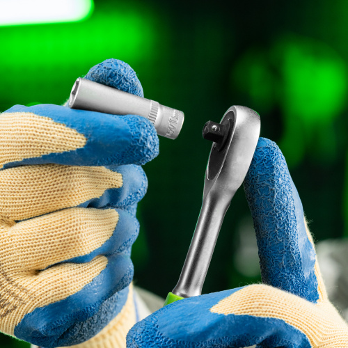 Ключ-трещотка 1/4", 45 зубьев, с быстрым сбросом, матовый хром Сибртех по ценам производителя в Воронеже с доставкой по всей России