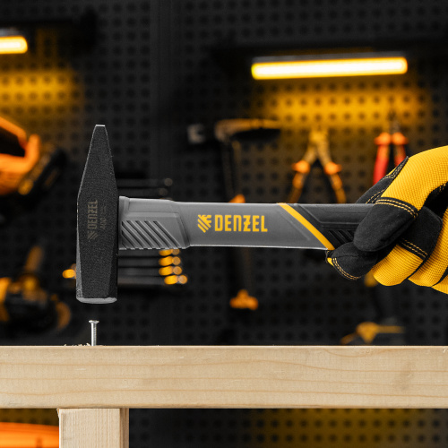 Молоток слесарный, 400 г, кованый, фибергласовая рукоятка c TPR покрытием Denzel по ценам производителя в Воронеже с доставкой по всей России
