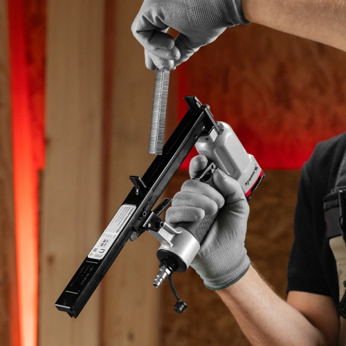 Степлер пневматический для прямоугольных скоб от 10 до 22 мм Matrix по ценам производителя в Воронеже с доставкой по всей России