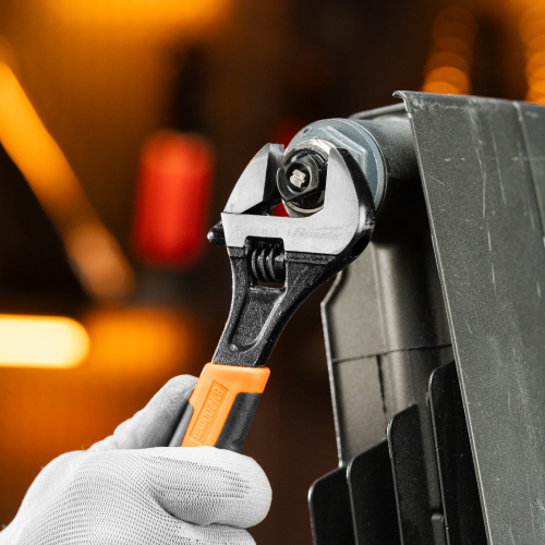 Ключ разводной, 200 мм, двухкомпонентная рукоятка Sparta по ценам производителя в Воронеже с доставкой по всей России