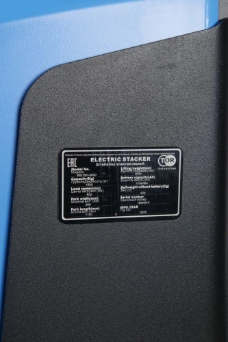 Штабелер самоходный 1,5 т 3,0 м TOR WS15H-3000SC PRO 24/85 В/Ач контр. скорости подъема по ценам производителя в Воронеже с доставкой по всей России