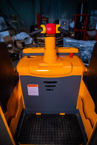 Тележка электрическая 2000 кг 1150 мм XILIN CBD20L с закрытой платформой 24/280 В/Ач по ценам производителя в Воронеже с доставкой по всей России