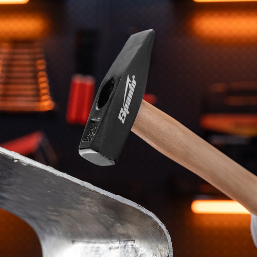 Молоток слесарный, 500 г, квадратный боек, деревянная рукоятка Sparta по ценам производителя в Воронеже с доставкой по всей России