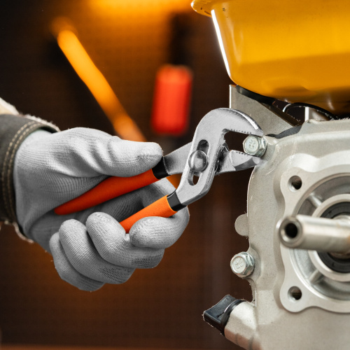 Набор губцевого инструмента №2, 3 предмета: плоскогубцы, бокорезы, клещи переставные Sparta по ценам производителя в Воронеже с доставкой по всей России