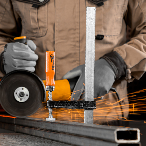 Струбцина F-образная, 300 х 120 мм Sparta по ценам производителя в Воронеже с доставкой по всей России