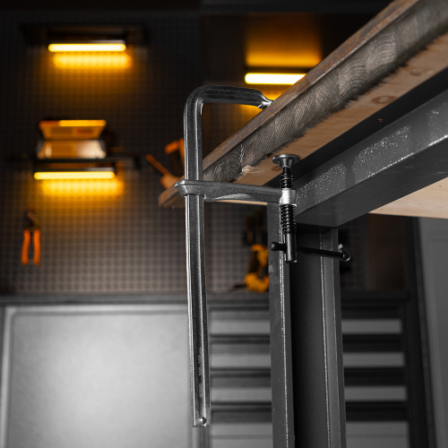 Струбцина F-образная, 120x300мм, кованая Denzel по ценам производителя в Воронеже с доставкой по всей России