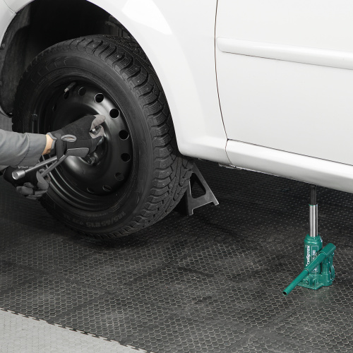 Домкрат гидравлический бутылочный, 2 т, 150-280 мм Сибртех по ценам производителя в Воронеже с доставкой по всей России