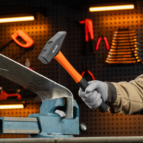 Молоток слесарный, 1000 г, фибергласовая обрезиненная рукоятка Sparta по ценам производителя в Воронеже с доставкой по всей России