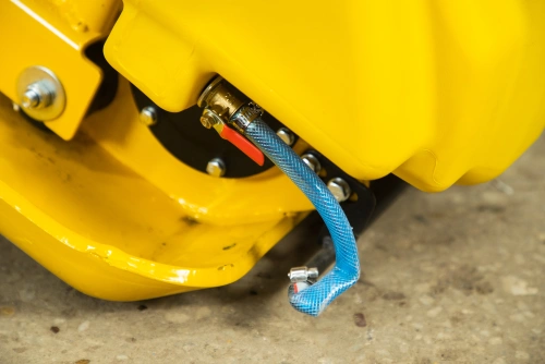 Виброплита 85 кг, 13кН (Honda) бак, коврик, колесный комплект TOR T-80 по ценам производителя в Воронеже с доставкой по всей России