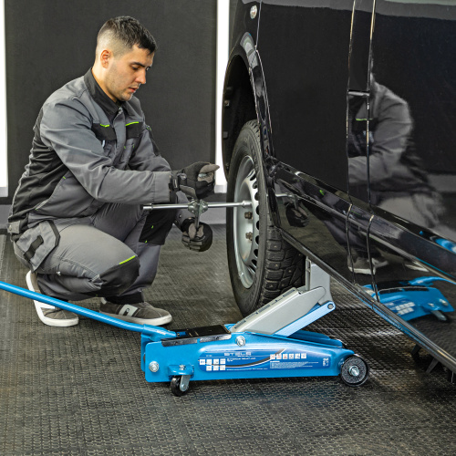 Домкрат гидравлический подкатной, высокий подъем, 3т, SUV, 190-535 мм Stels по ценам производителя в Воронеже с доставкой по всей России