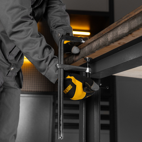 Струбцина F-образная, 100x300мм, кованая Denzel по ценам производителя в Воронеже с доставкой по всей России