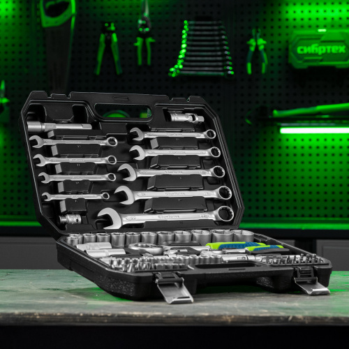 Набор инструментов, 1/2", 1/4", пластиковый кейс, 82 предмета Сибртех по ценам производителя в Воронеже с доставкой по всей России