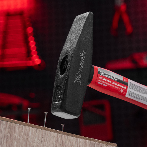 Молоток слесарный, 400 г, фибергласовая обрезиненная рукоятка Matrix по ценам производителя в Воронеже с доставкой по всей России