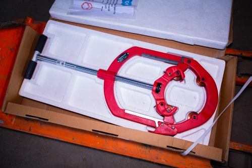 Труборез с хомутной защелкой TOR GH8S для стальных труб 6"- 8" по ценам производителя в Воронеже с доставкой по всей России