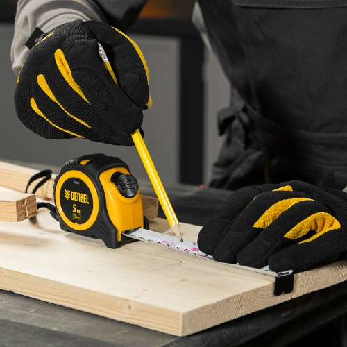 Рулетка 5м х 25мм, обрезиненный корпус, автоматическая фиксация Denzel по ценам производителя в Воронеже с доставкой по всей России