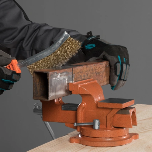 Тиски слесарные, 100 мм, поворотные, с наковальней Sparta по ценам производителя в Воронеже с доставкой по всей России