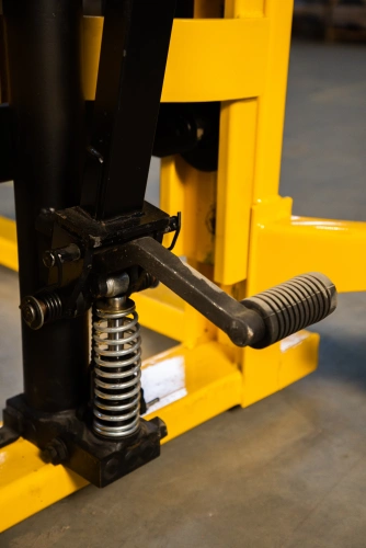 Штабелер-бочкокантователь гидравлический 0,5 т 3м TOR WDS500-3000 по ценам производителя в Воронеже с доставкой по всей России