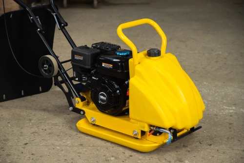 Виброплита 85 кг, 13кН (LCT) бак, коврик, колесный комплект TOR T-80 по ценам производителя в Воронеже с доставкой по всей России