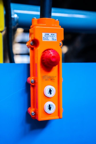 Подъемник ножничный передвижной аккумуляторный 500 кг, 12/14 м, 24/85 В/Ач TOR SJY-0,5-12 DC по ценам производителя в Воронеже с доставкой по всей России