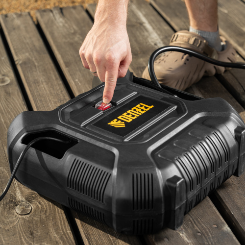 Компрессор воздушный DL1100 1.1 кВт, 180 л/мин, с набором аксессуаров Denzel по ценам производителя в Воронеже с доставкой по всей России