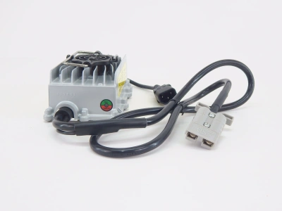 Зарядное устройство для штабелёров DYC/PEMS 12V/15A (Charger) по ценам производителя в Воронеже с доставкой по всей России