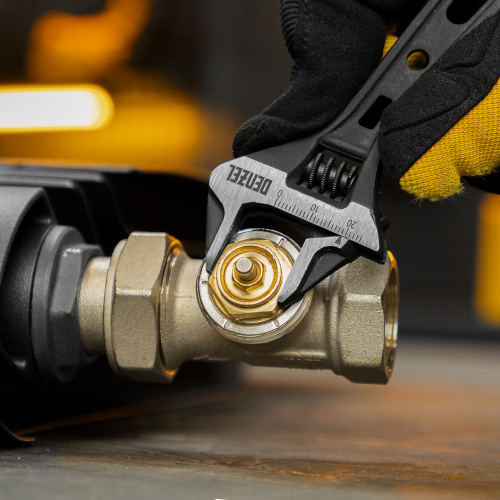 Ключ разводной 115 мм, CrV, кованый, укороченная рукоятка Denzel по ценам производителя в Воронеже с доставкой по всей России