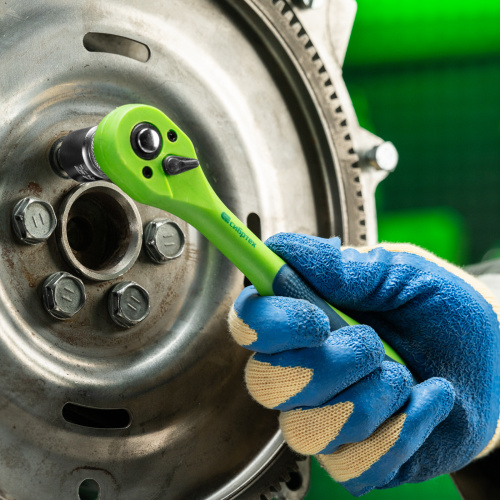 Ключ-трещотка 3/8", CrV, 72 зуба, с быстрым сбросом Сибртех по ценам производителя в Воронеже с доставкой по всей России