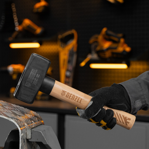 Кувалда, 2000 г, кованая головка, буковая рукоятка Denzel по ценам производителя в Воронеже с доставкой по всей России