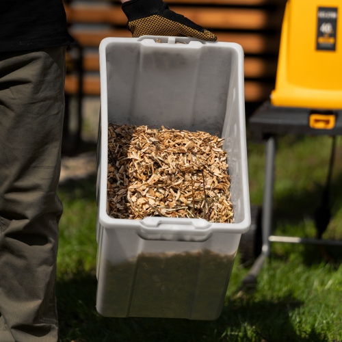 Измельчитель садовый электрический ECS-2700, 2700 Вт, 40 мм Denzel по ценам производителя в Воронеже с доставкой по всей России