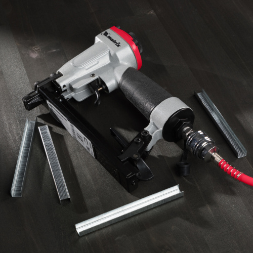 Степлер пневматический для прямоугольных скоб от 6 до 13 мм Matrix по ценам производителя в Воронеже с доставкой по всей России