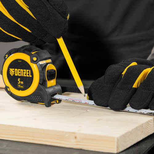 Рулетка 5м х 19мм, автоматич. фиксац., нейлон. покрытие, магнит. зацеп, двухстор. разметка Denzel по ценам производителя в Воронеже с доставкой по всей России