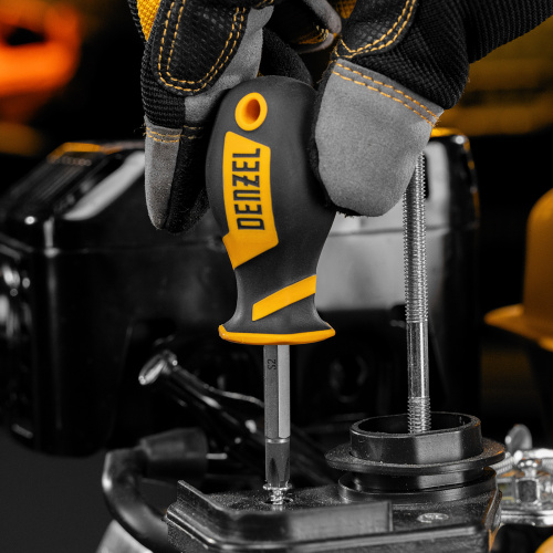 Набор инструментов, 1/2", 1/4", CrV, S2, пластиковый кейс, 64 предмета Denzel по ценам производителя в Воронеже с доставкой по всей России