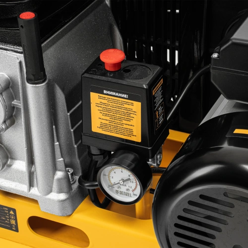 Компрессор воздушный рем. привод BCI 2200/100, 2,2 кВт, 100 литров, 420 л/мин Denzel по ценам производителя в Воронеже с доставкой по всей России