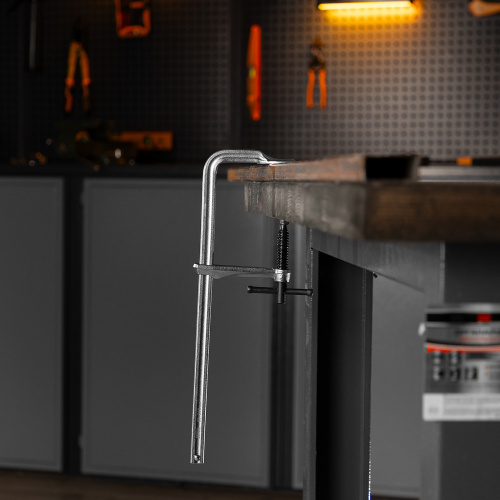 Струбцина F-образная, 80x300мм, кованая Denzel по ценам производителя в Воронеже с доставкой по всей России