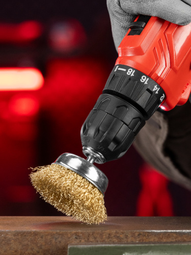 Щетка для дрели, 65 мм, "чашка" со шпилькой, латунированная витая проволока Matrix по ценам производителя в Воронеже с доставкой по всей России