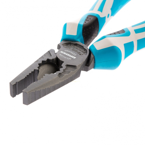 Плоскогубцы комбинированные 205 мм, трехкомпонентные рукоятки Gross по ценам производителя в Воронеже с доставкой по всей России