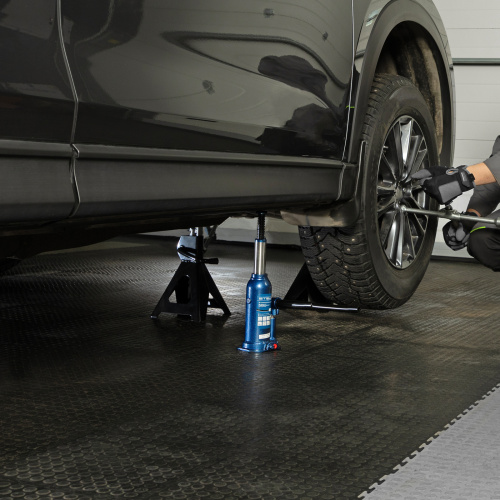 Домкрат гидравлический бутылочный, 3 т, h подъема 188-363 мм, в пластиковом кейсе Stels по ценам производителя в Воронеже с доставкой по всей России