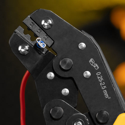 Клещи для обжима неизолированных наконечников НК и НВ, разъемов РП, 0,25 - 2,5 мм2 Denzel по ценам производителя в Воронеже с доставкой по всей России