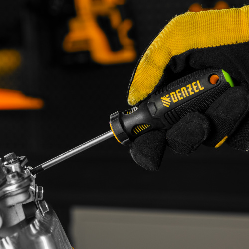 Отвертка PZ1x75 мм, CrV, трехкомпонентная рукоятка Denzel по ценам производителя в Воронеже с доставкой по всей России