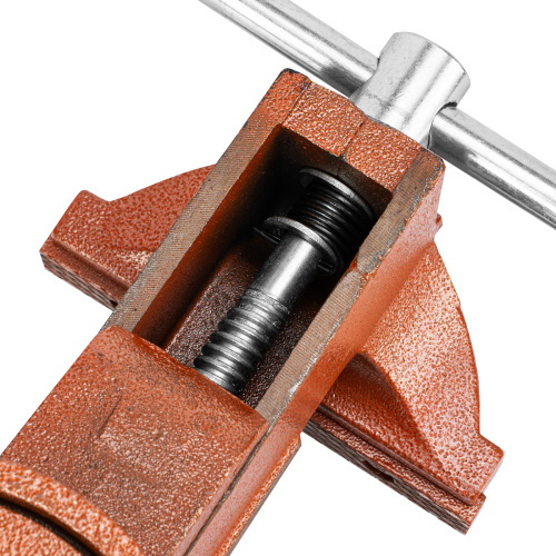 Тиски слесарные, 150 мм, поворотные, с наковальней Sparta по ценам производителя в Воронеже с доставкой по всей России