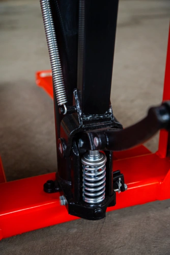 Штабелер гидравлический 2,0 т 1,6 м TOR CTY-E с раздвижными вилами по ценам производителя в Воронеже с доставкой по всей России