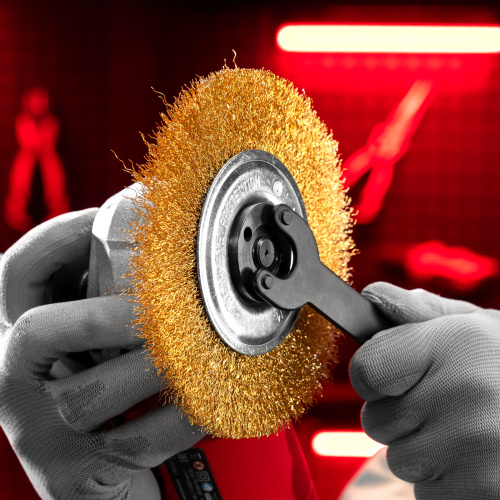 Щетка для УШМ, 150 мм, посадка 22.2 мм, плоская, латунированная витая проволока Matrix по ценам производителя в Воронеже с доставкой по всей России