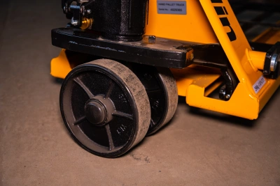 Тележка гидравлическая с решеткой 2500 кг 1150 мм полиуретановые колеса XILIN BFR по ценам производителя в Воронеже с доставкой по всей России