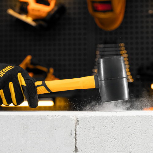 Киянка резиновая, 450 г, черная, фибергласовая рукоятка c TPR покрытием Denzel по ценам производителя в Воронеже с доставкой по всей России